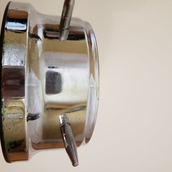 Vintage Old School Alarm Clock - Picture 3 of 3